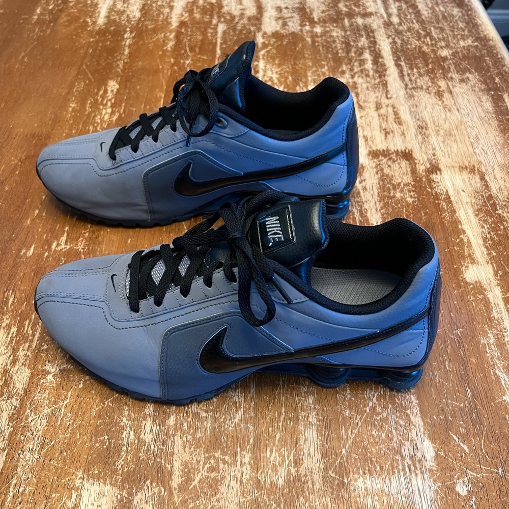 Nike Men’s shoes size 11. Shock absorber